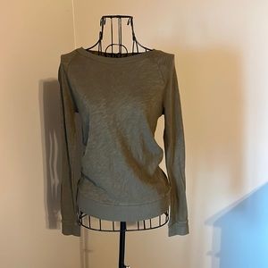 Am Taylor‎ Loft sweatshirt